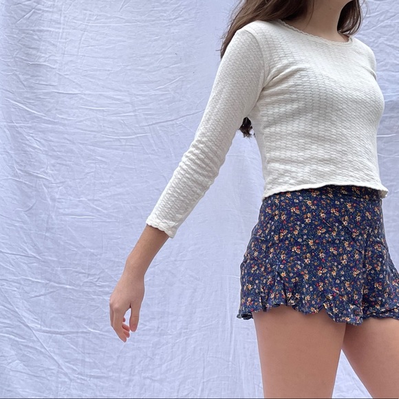 White top $10 + shipping - Picture 1 of 3